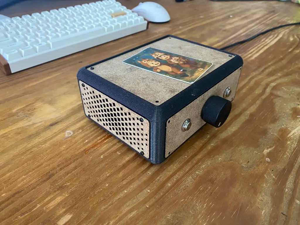 Prototype v2: 3D-geprinte structuur met MDF-panelen uitgesneden met de laser